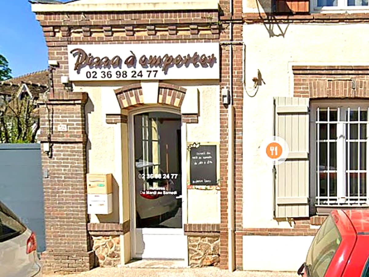 Façade Abondant Pizza — 32 Grande Rue, Abondant